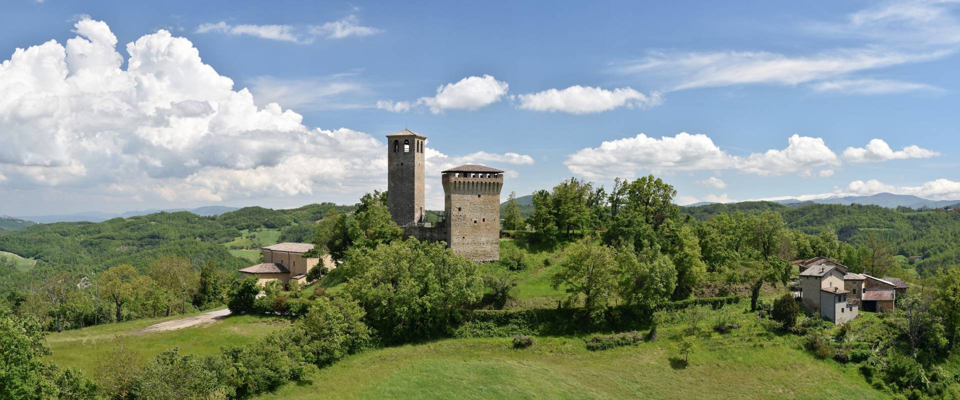 Castello di Sarzano - Mastio foto di Beppe Lombardi